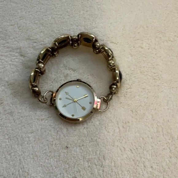 WATCH - Picture 1 of 4